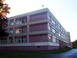 Школа - СШ №168 (средняя школа №168)